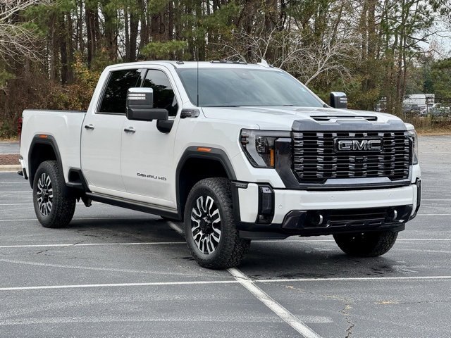 Used 2024 GMC Sierra 2500 Denali Ultimate w/ Max Trailering Package image 11