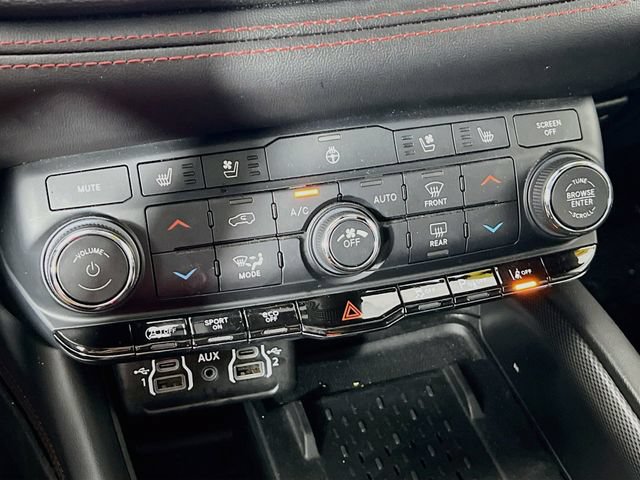 Used 2025 Dodge Durango GT AWD/4WD image 20