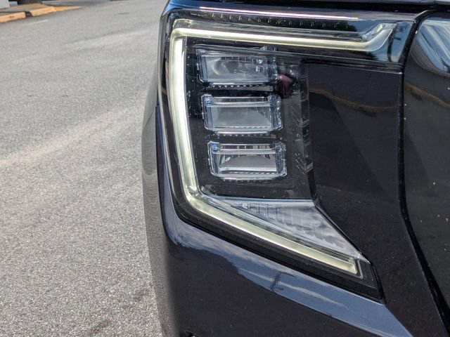 Used 2023 GMC Yukon Denali Ultimate AWD/4WD image 11