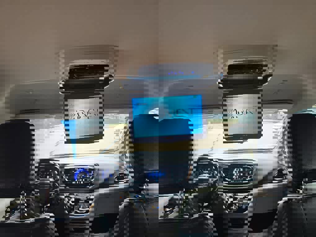 Used 2019 Chrysler Pacifica Touring-L image 15