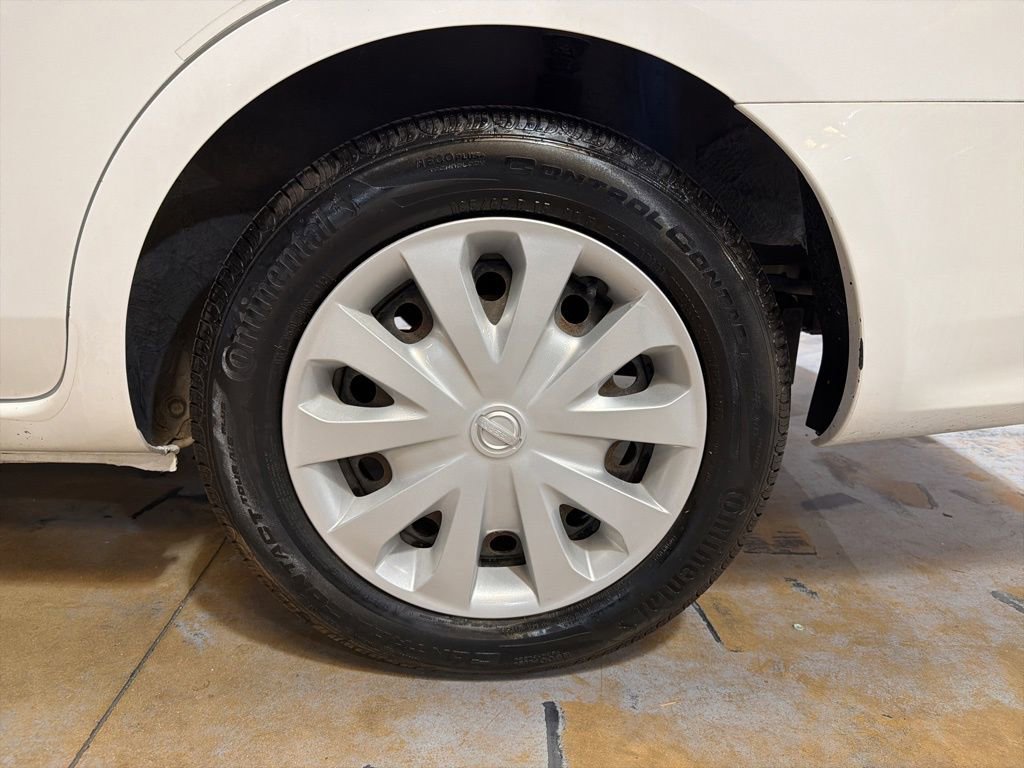 Used 2017 Nissan Versa S image 32