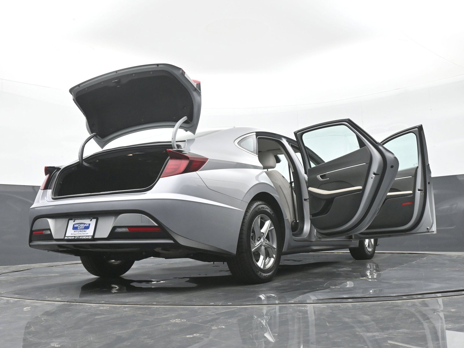 Certified 2023 Hyundai Sonata SE w/ Cargo Package FWD image 49