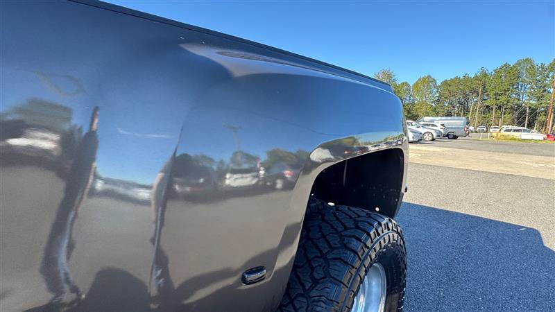 Used 2015 Chevrolet Silverado 3500 High Country w/ Duramax Plus Package AWD/4WD image 15