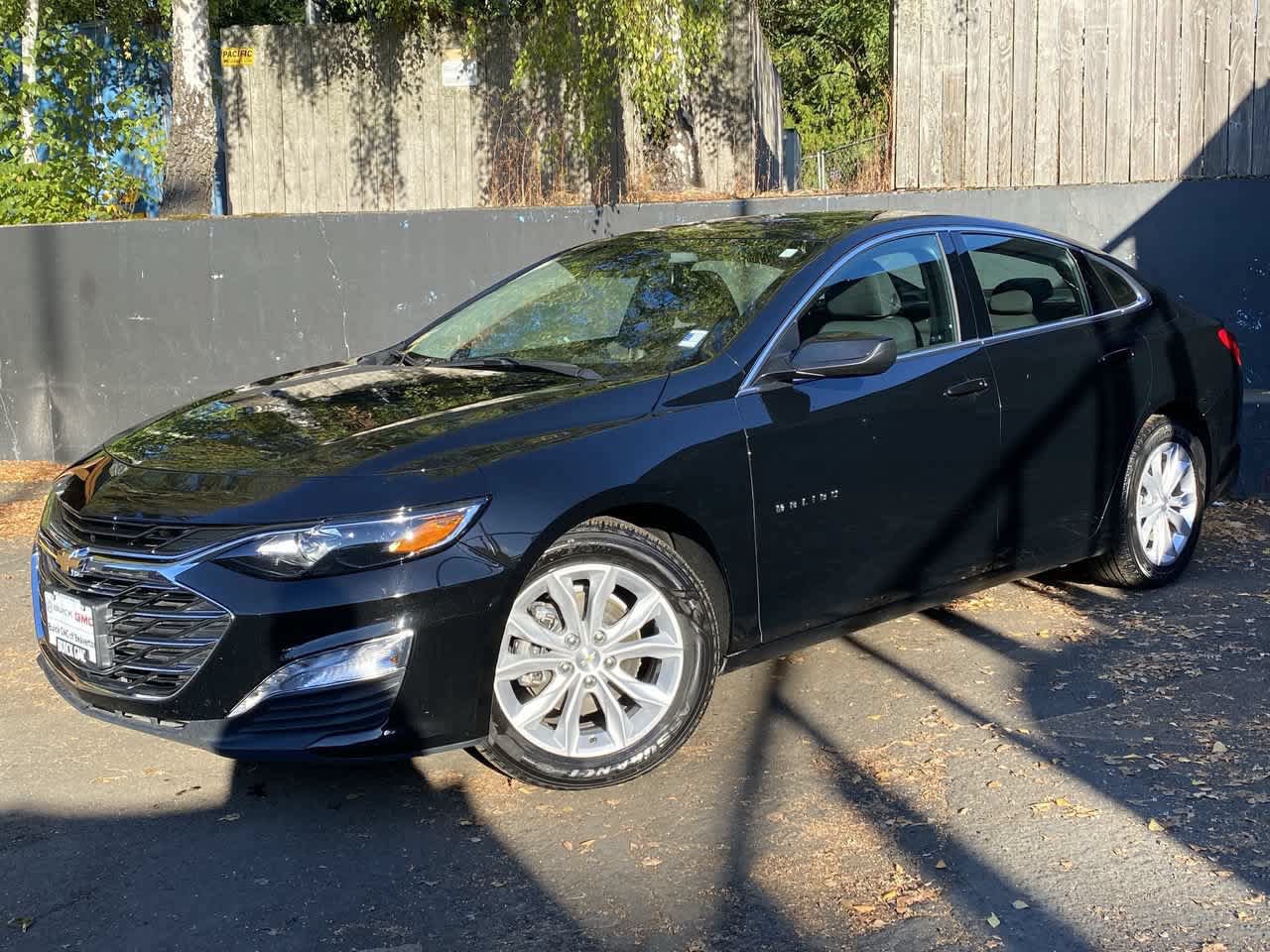 Used 2025 Chevrolet Malibu LT FWD image 1