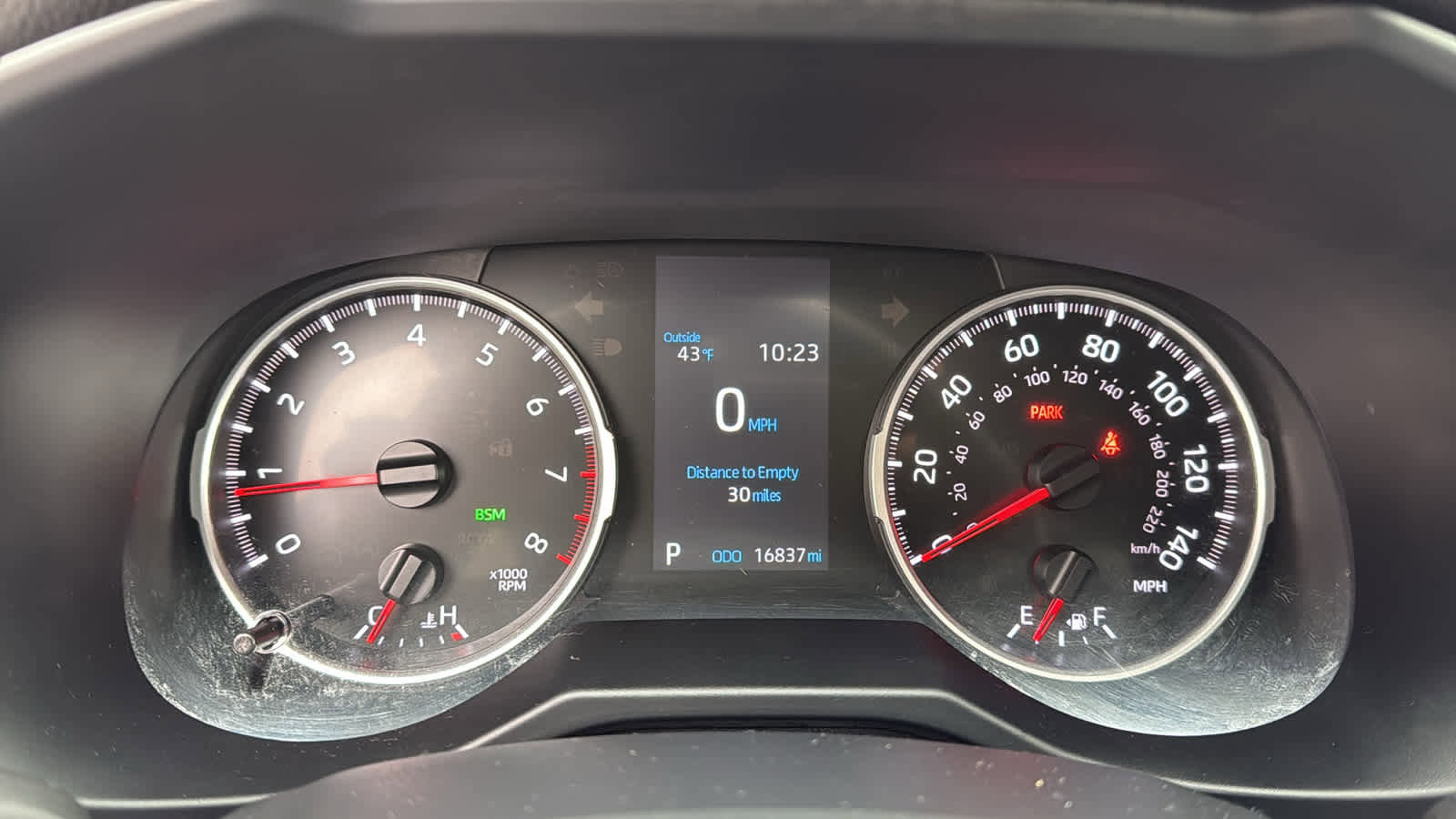 Used 2022 Toyota RAV4 XLE image 17