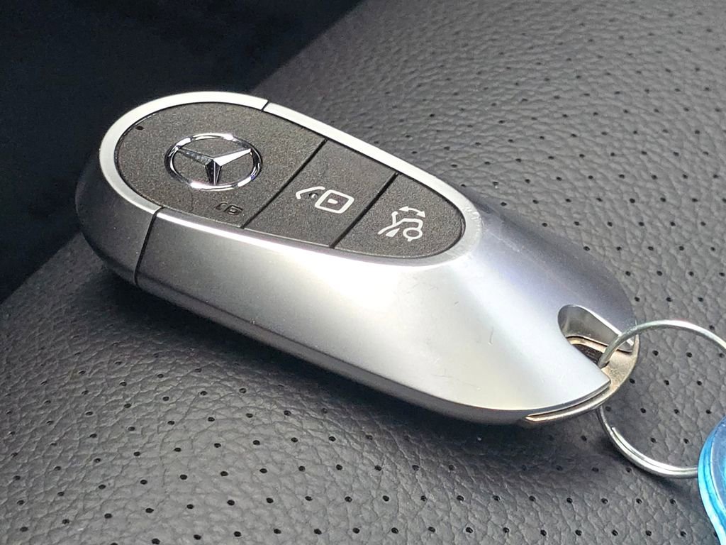 Used 2023 Mercedes-Benz C 300 4MATIC Sedan image 34