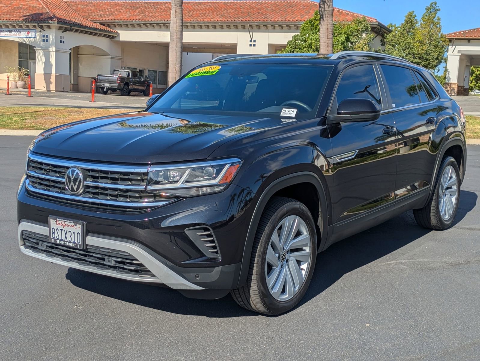 Used 2020 Volkswagen Atlas Cross Sport SE w/ Panoramic Sunroof Package
