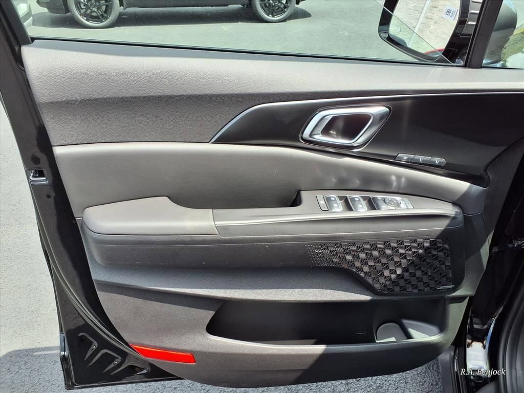 New 2026 Kia Carnival LXS image 37