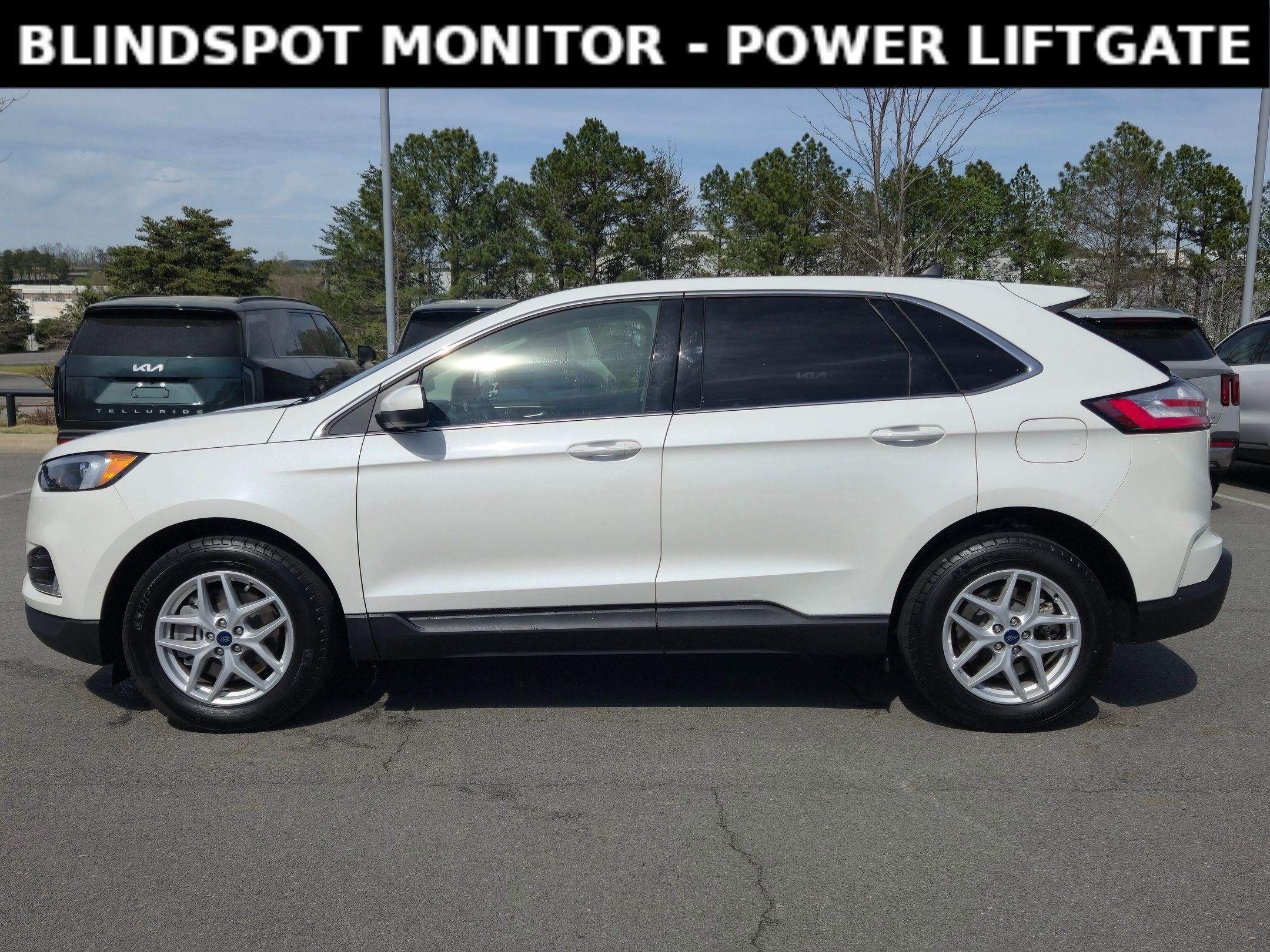 Used 2022 Ford Edge SEL w/ Convenience Package image 4