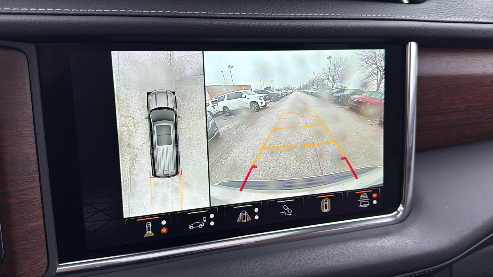 Used 2023 GMC Yukon Denali Ultimate image 20