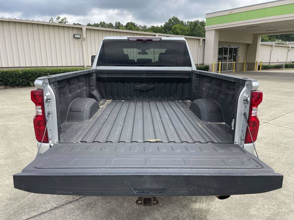 Used 2022 Chevrolet Silverado 2500 Custom w/ Custom Value Package AWD/4WD image 10
