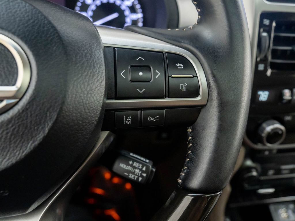 Used 2023 Lexus GX 460 Premium image 32