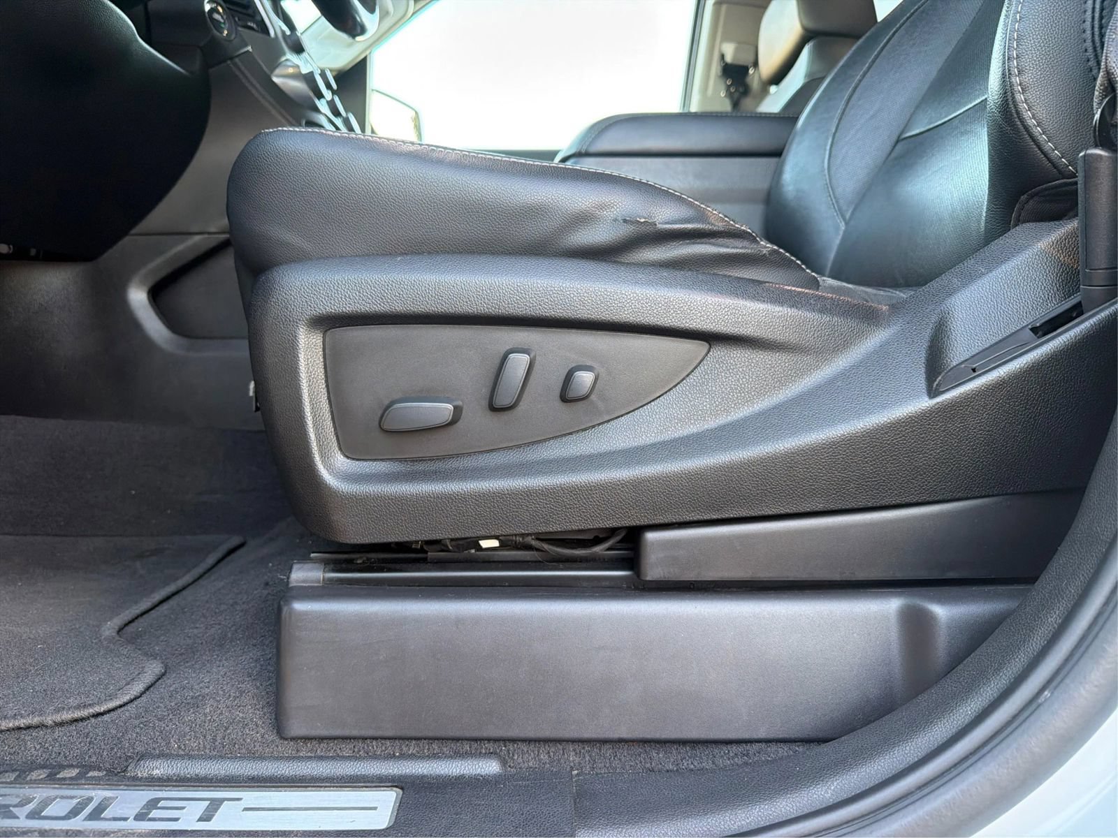 Used 2020 Chevrolet Tahoe Premier AWD/4WD image 19