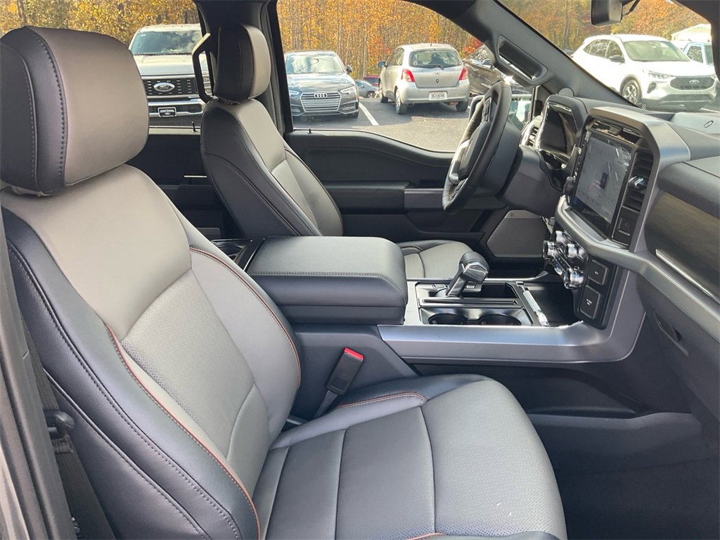 New 2025 Ford F150 Lariat w/ Equipment Group 501A Mid image 12