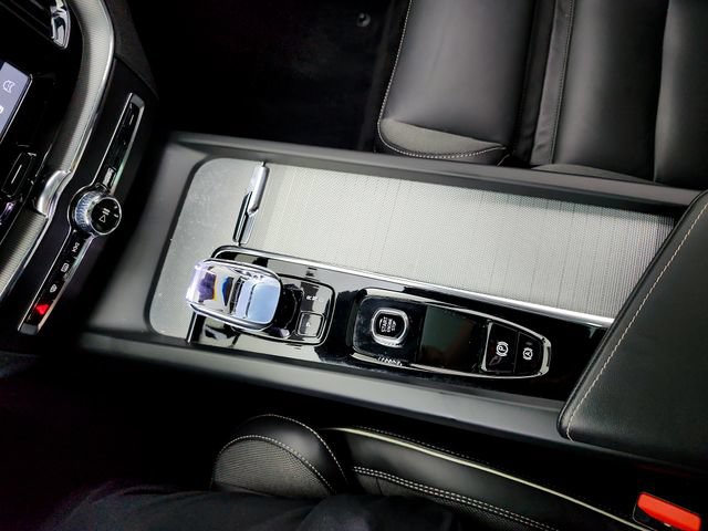Certified 2024 Volvo XC60 T8 Polestar w/ Protection Package Premier AWD/4WD image 27