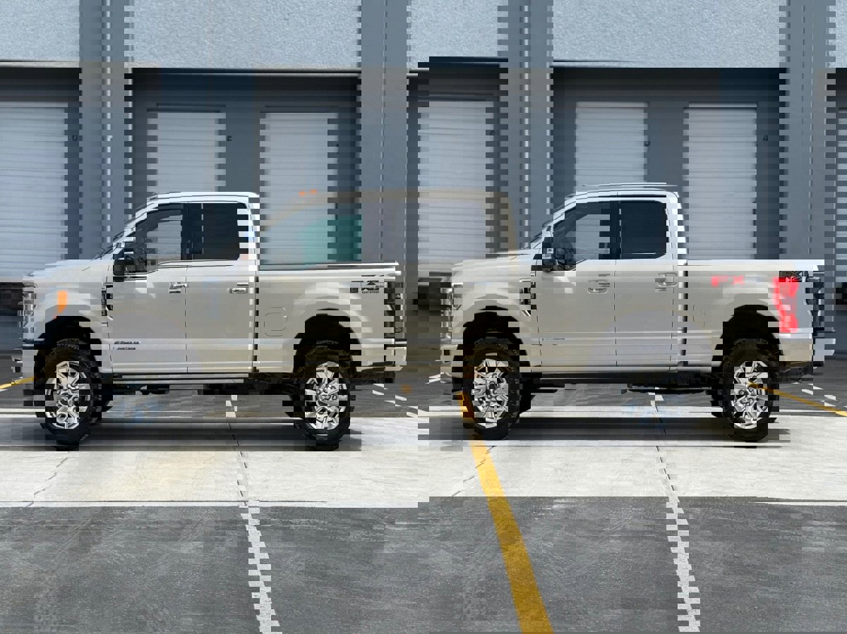 Used 2018 Ford F250 Platinum w/ Platinum Ultimate Package image 6