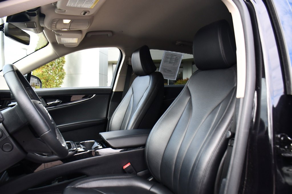 Used 2022 Lincoln Nautilus AWD w/ Premium Package image 13