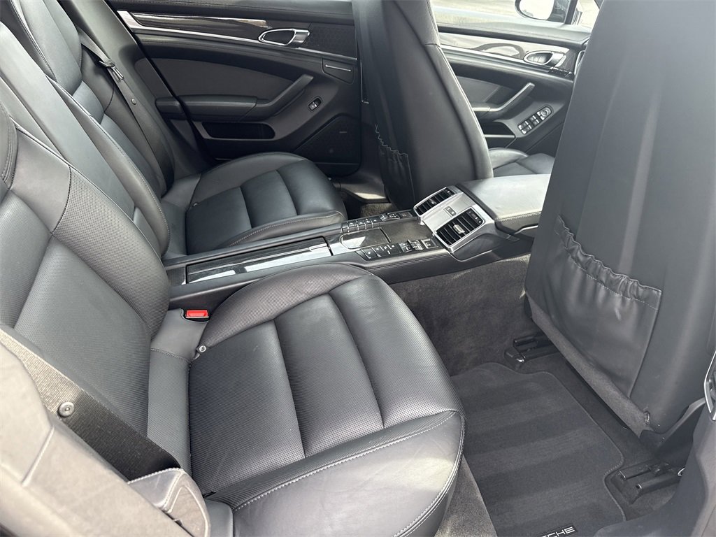 Used 2016 Porsche Panamera GTS image 16
