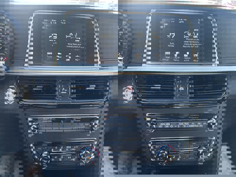 Used 2019 Kia Optima S w/ S Panoramic Sunroof Package image 15