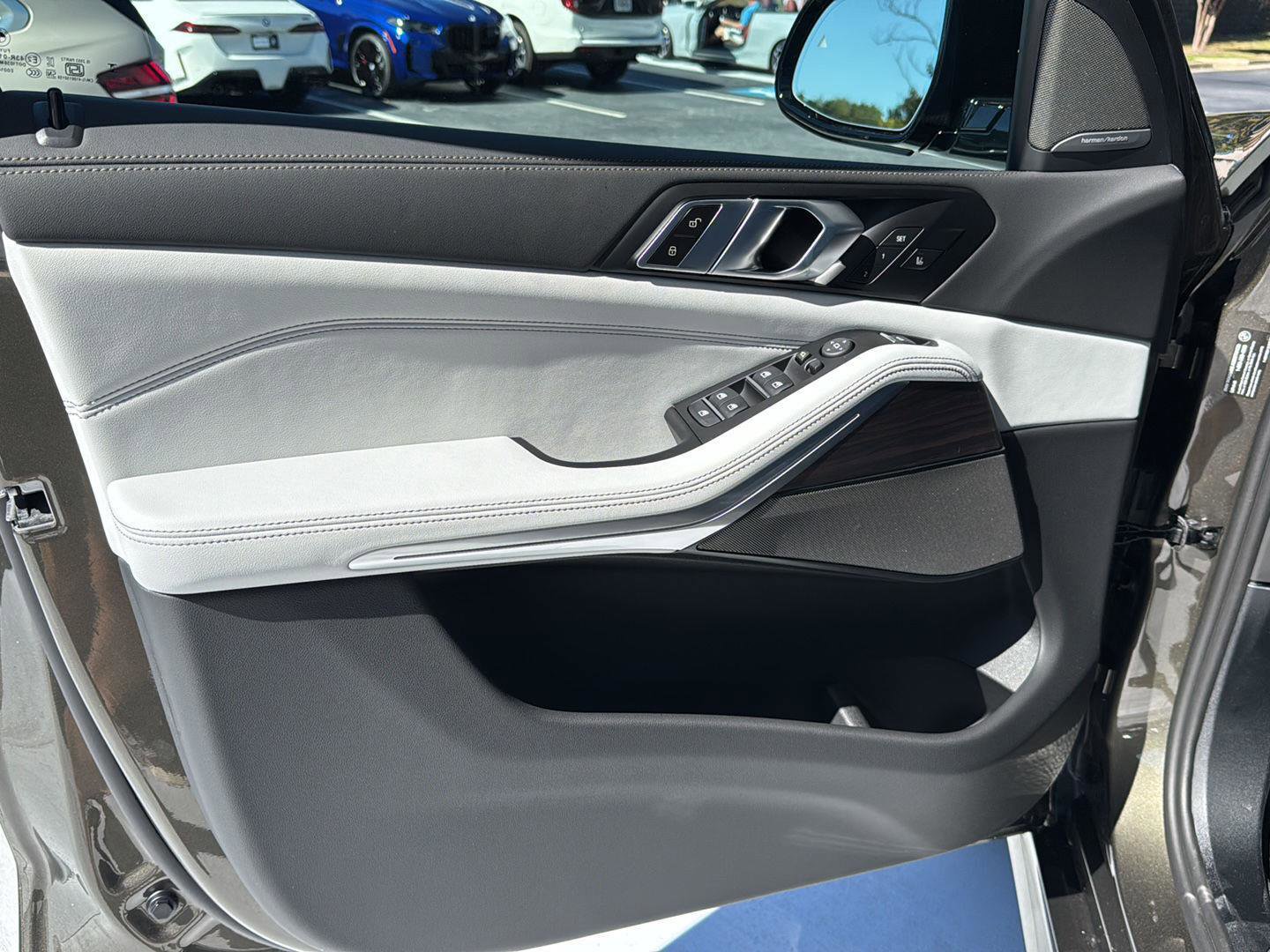 New 2026 BMW X5 M60i image 14
