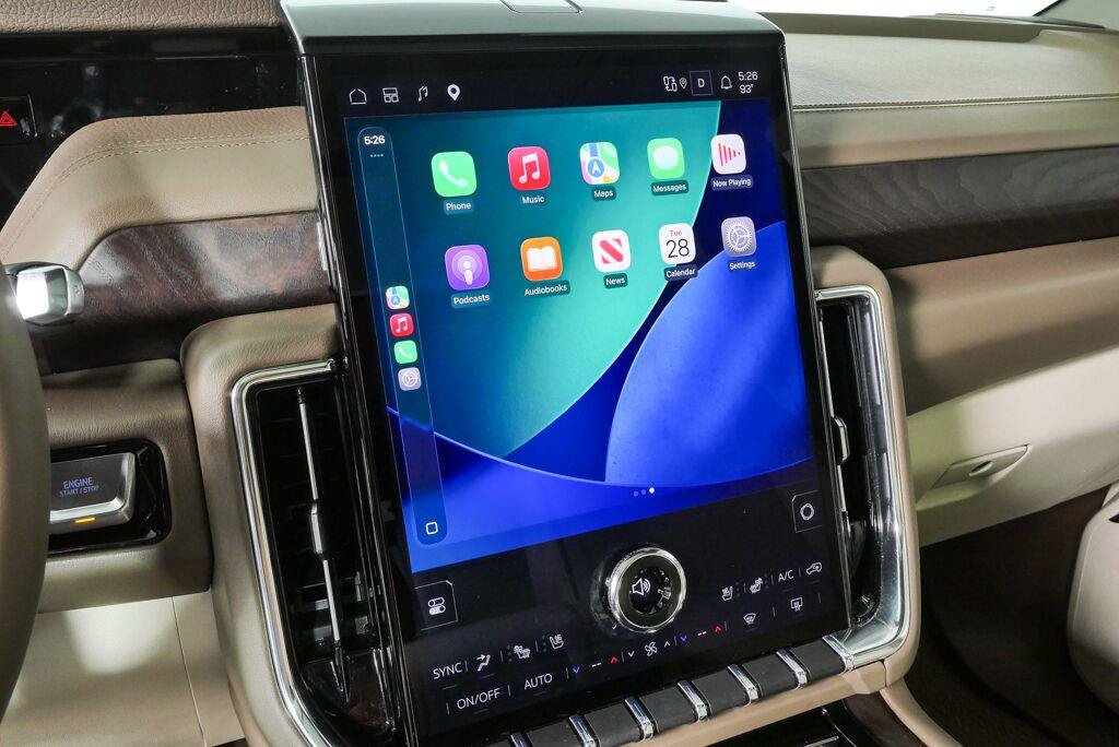 Certified 2026 GMC Yukon Denali w/ Sun & Power Step Package AWD/4WD image 16