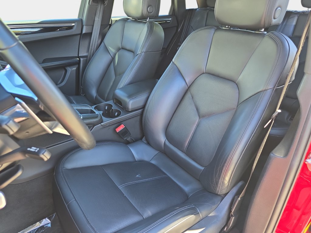 Used 2021 Porsche Macan S AWD/4WD image 18