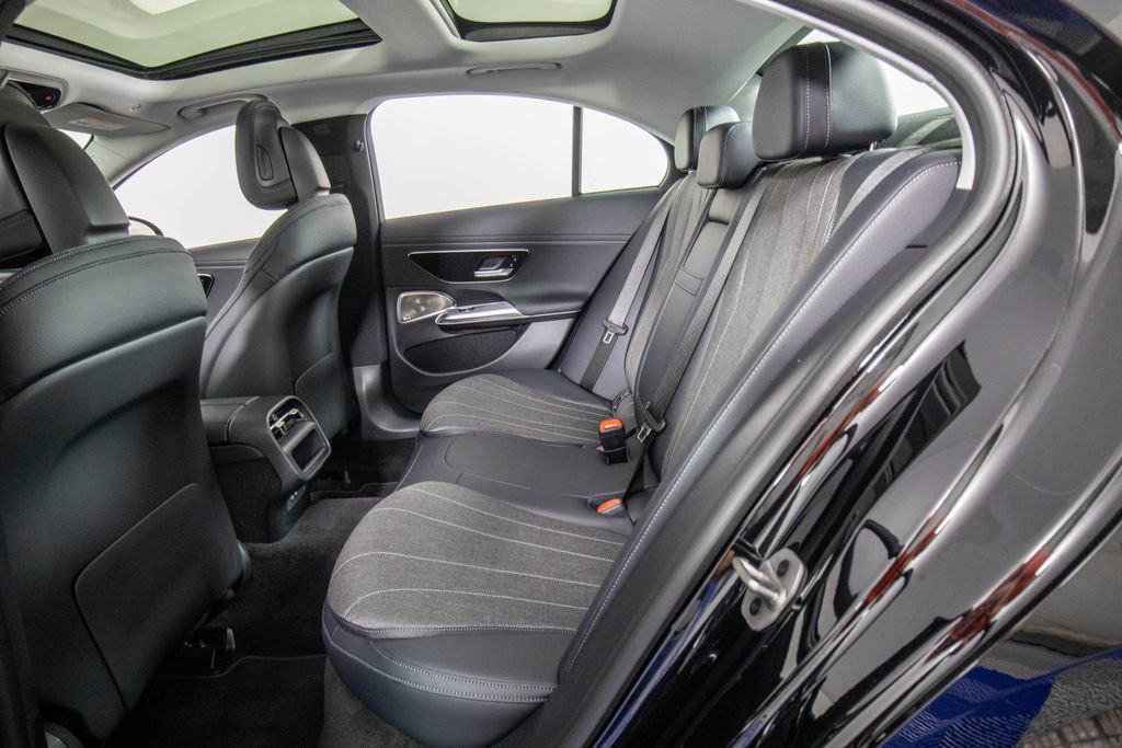 Used 2024 Mercedes-Benz E 450 4MATIC Sedan image 11