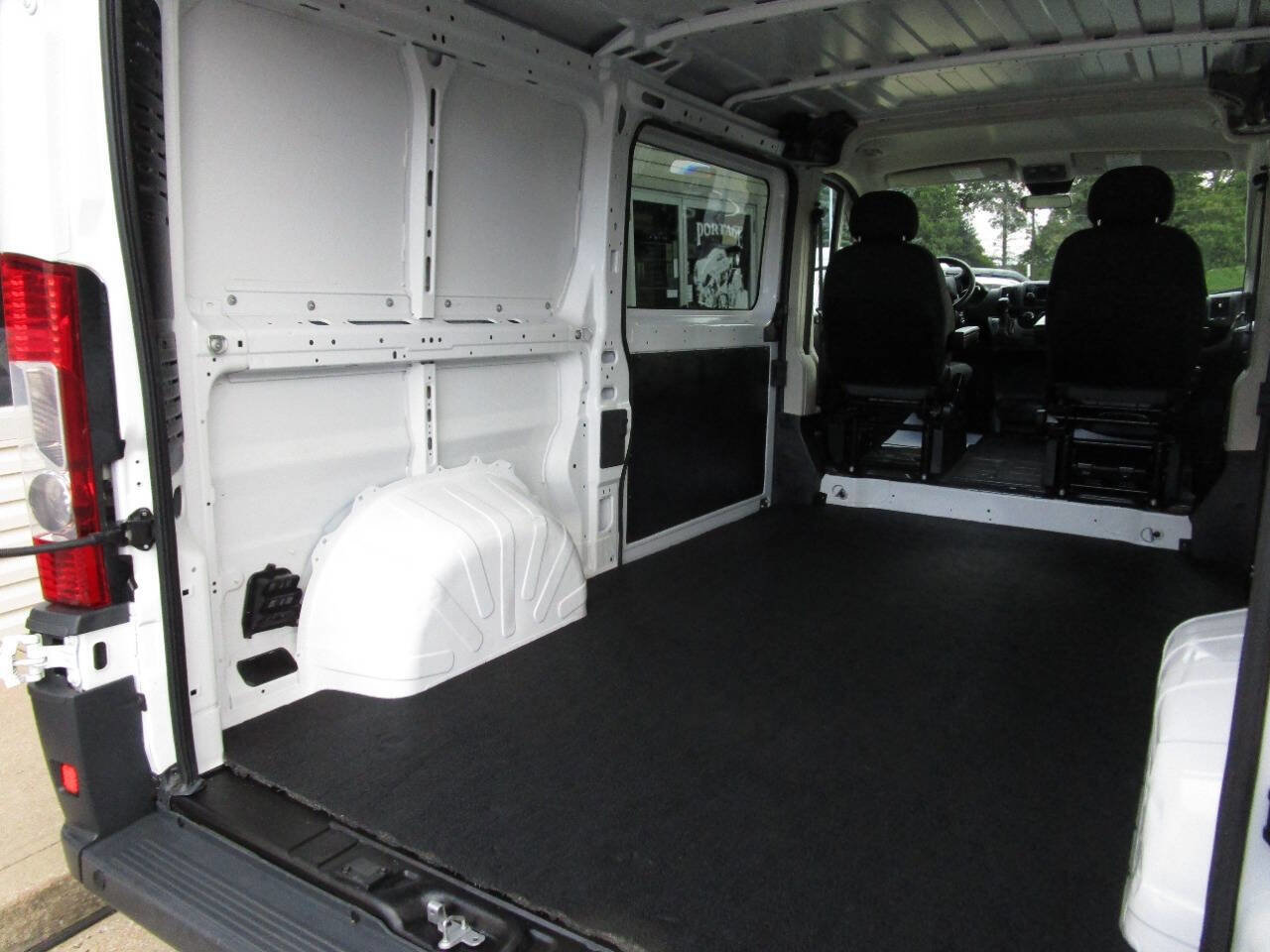 Used 2015 RAM ProMaster 1500 w/ Cargo Convenience Group image 10