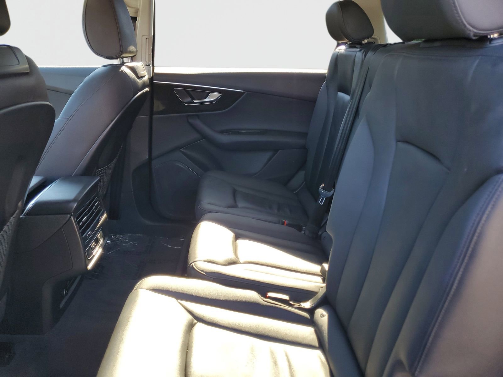 Used 2023 Audi Q7 3.0T Premium w/ Convenience Package image 15