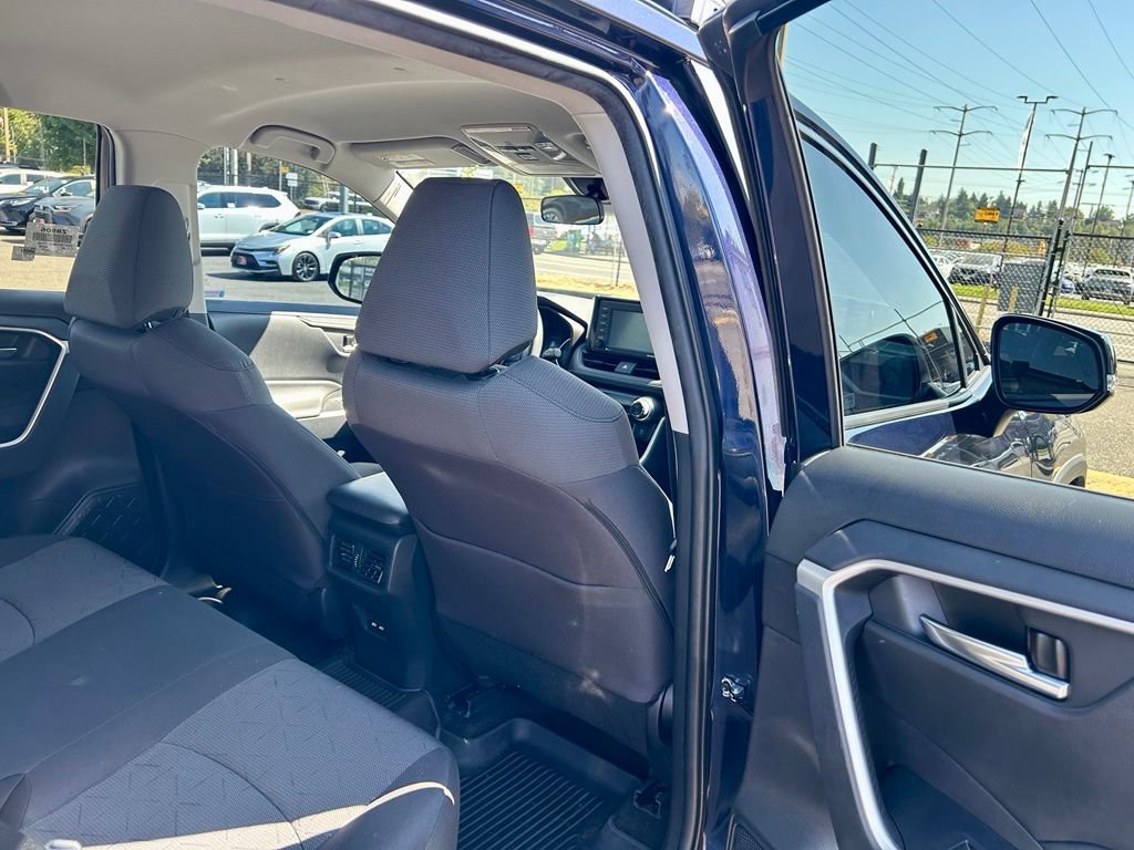 Certified 2021 Toyota RAV4 XLE w/ XLE Grade Weather Package AWD/4WD image 13