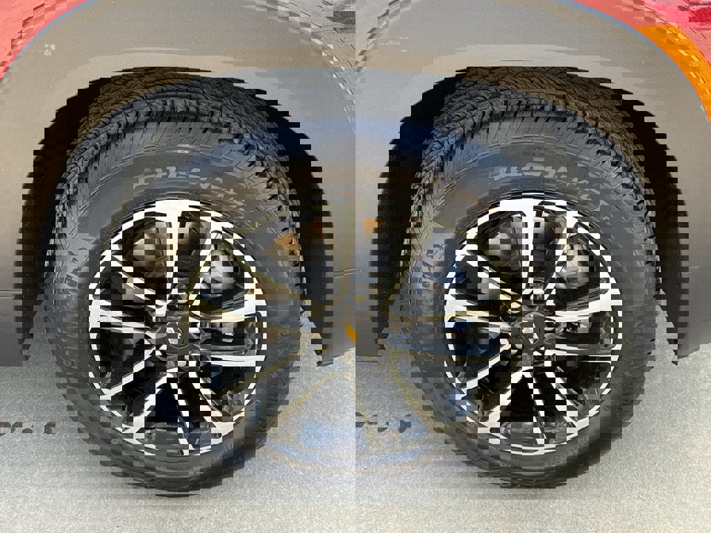 Used 2025 Chevrolet TrailBlazer LT image 31