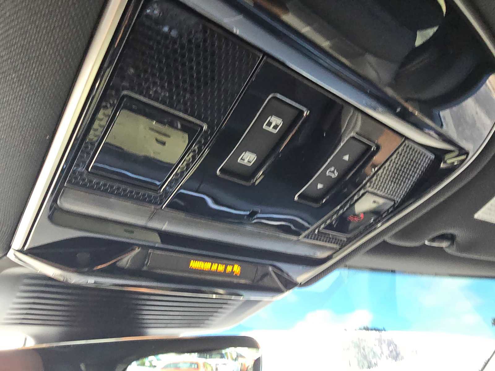 Used 2023 Land Rover Range Rover Sport SE Dynamic image 33