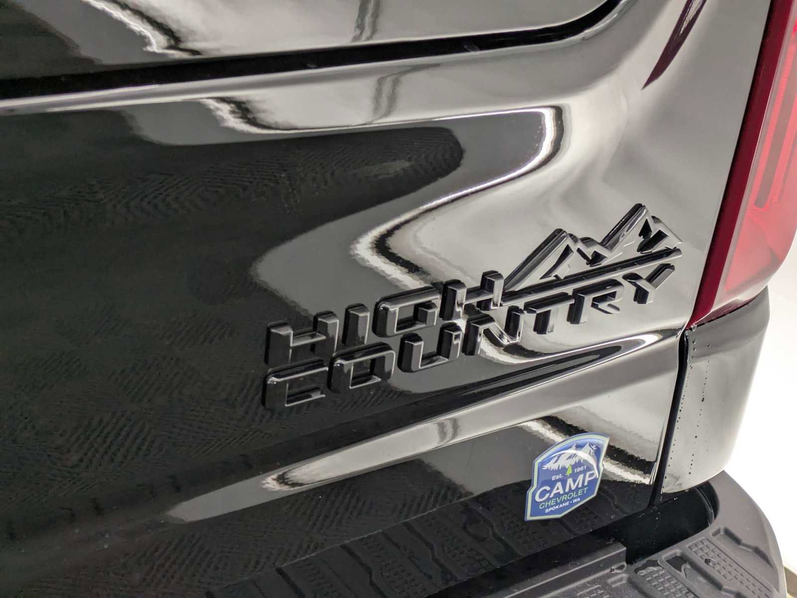 New 2026 Chevrolet Silverado 1500 High Country w/ Midnight Edition image 15