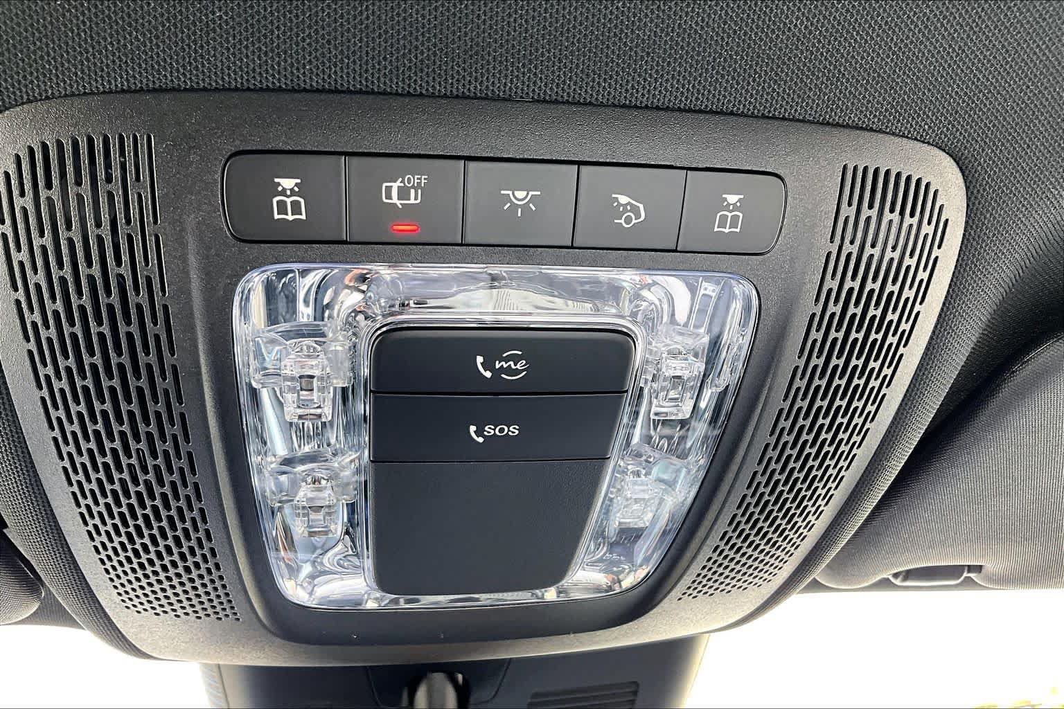 Used 2025 Mercedes-Benz GLA 250 4MATIC image 33