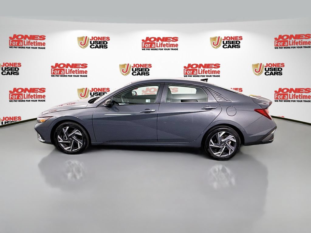 Certified 2025 Hyundai Elantra Sport FWD image 13