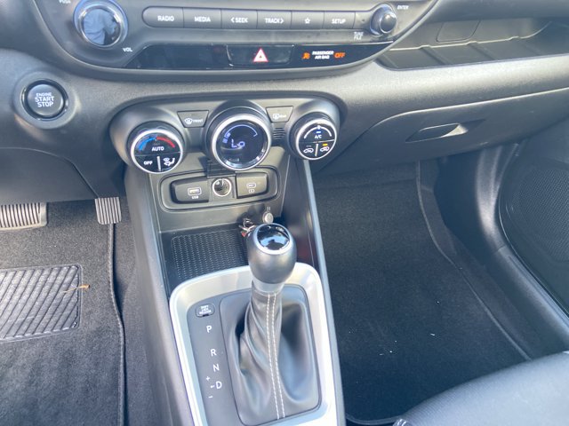 Used 2025 Hyundai Venue SEL FWD image 38
