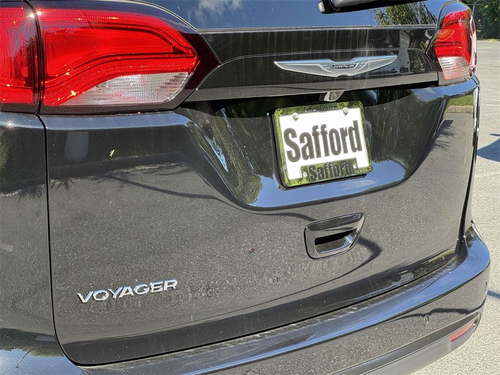 New 2026 Chrysler Voyager LX image 10
