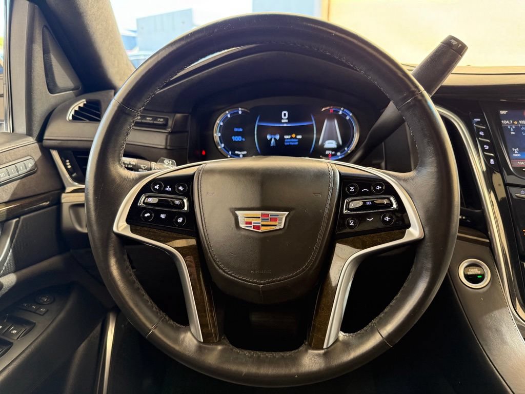 Used 2018 Cadillac Escalade Platinum AWD/4WD image 28