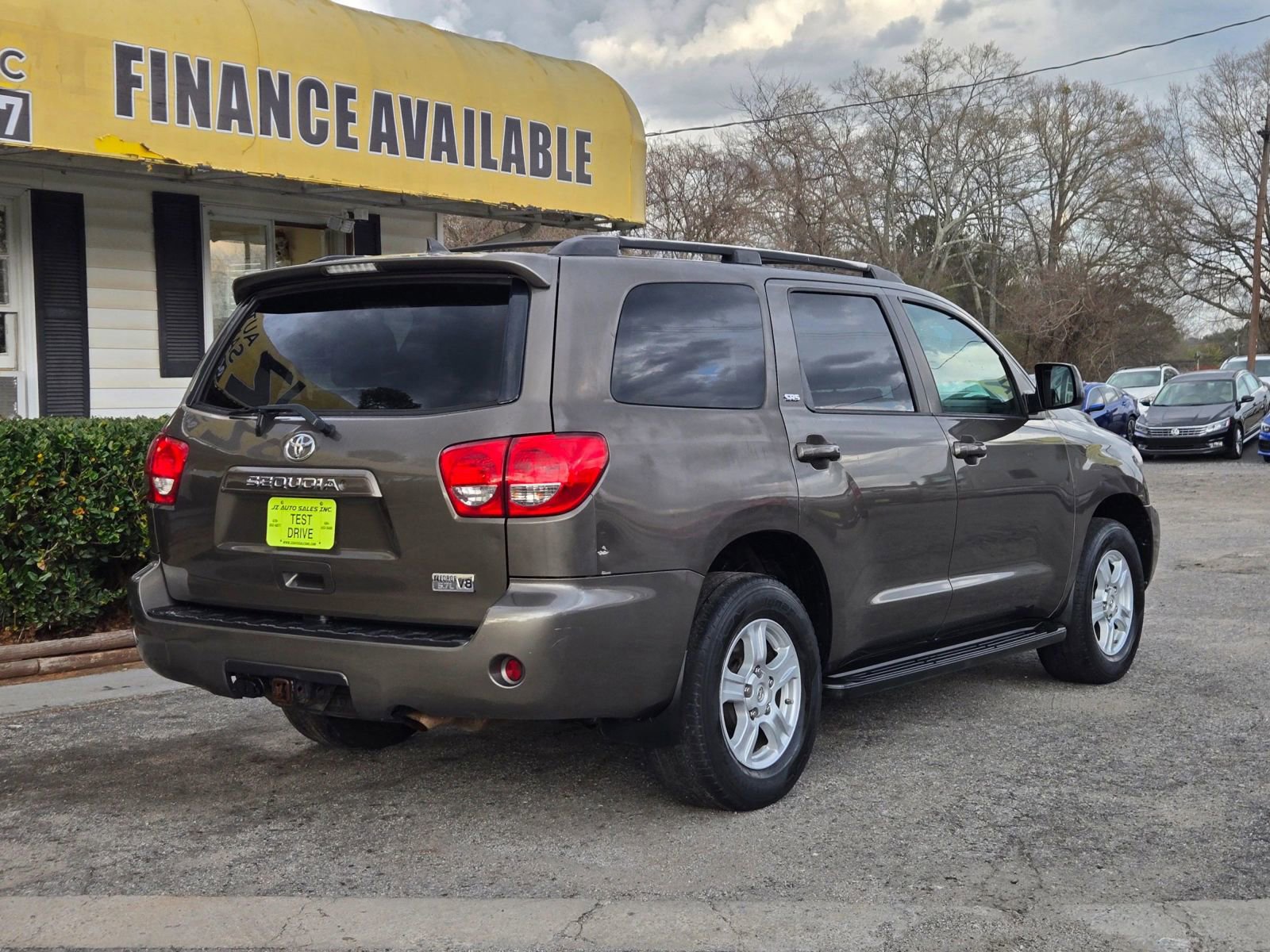 Used 2013 Toyota Sequoia SR5 image 3