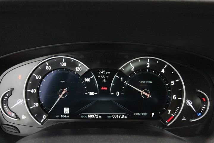 Used 2018 BMW 540i xDrive image 17