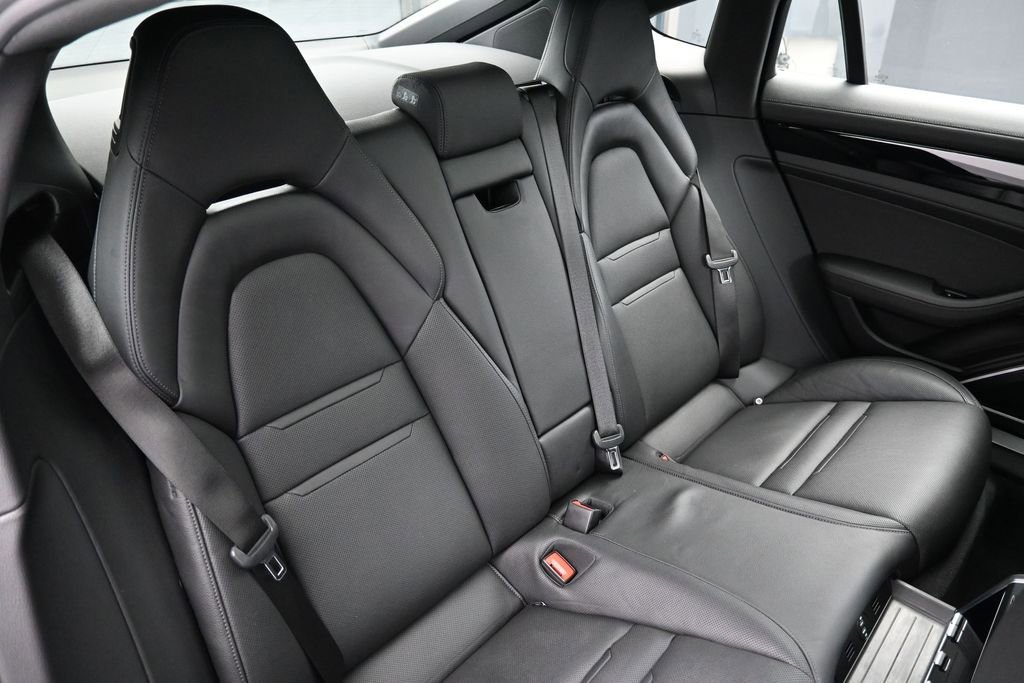 Certified 2021 Porsche Panamera RWD image 27