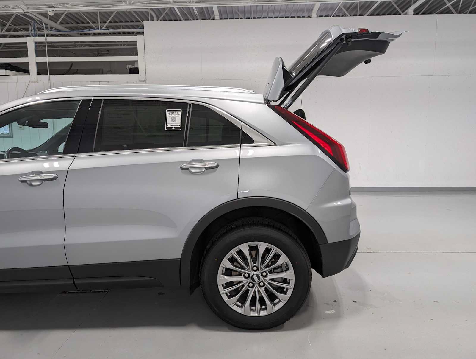 Certified 2025 Cadillac XT4 Premium Luxury AWD/4WD image 12
