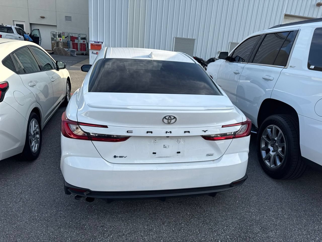 Used 2025 Toyota Camry SE w/ Multimedia Upgrade Package FWD image 5