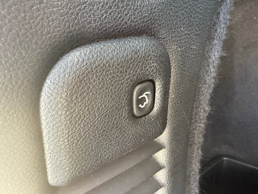 Used 2025 Dodge Durango GT image 30