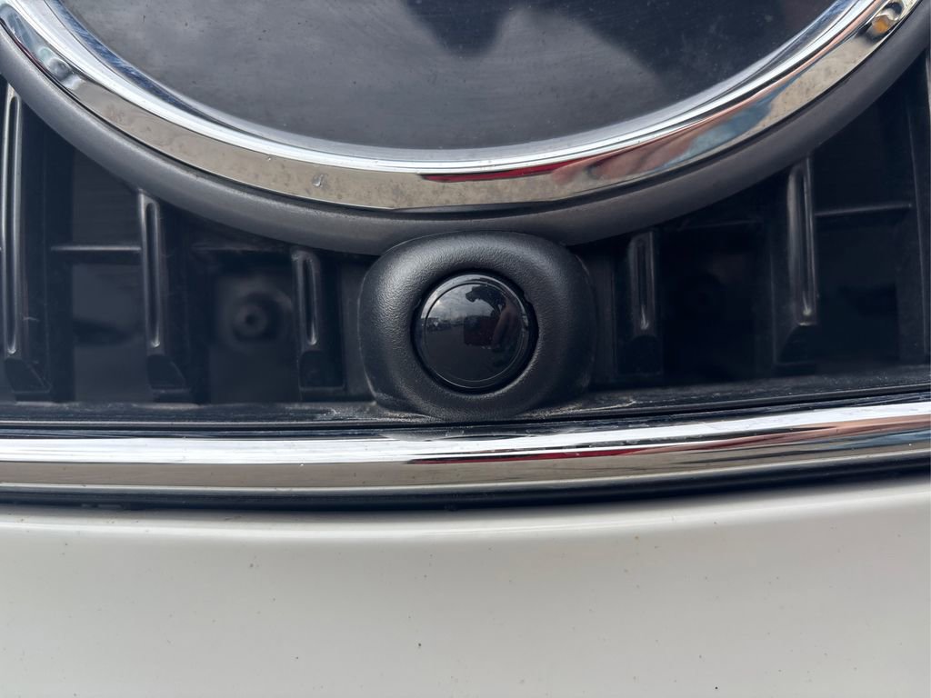 Used 2023 Mercedes-Benz GLC 300 image 17