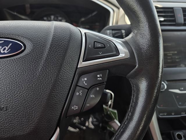 Used 2014 Ford Fusion SE w/ Equipment Group 202A image 22