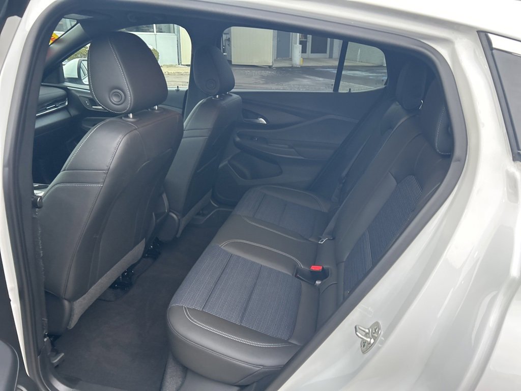 Used 2024 Buick Envista Preferred w/ Convenience I Package image 16