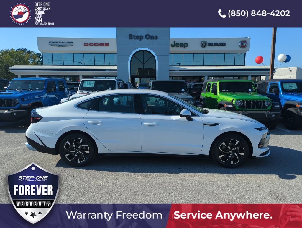 Used 2025 Hyundai Sonata SEL FWD image 7