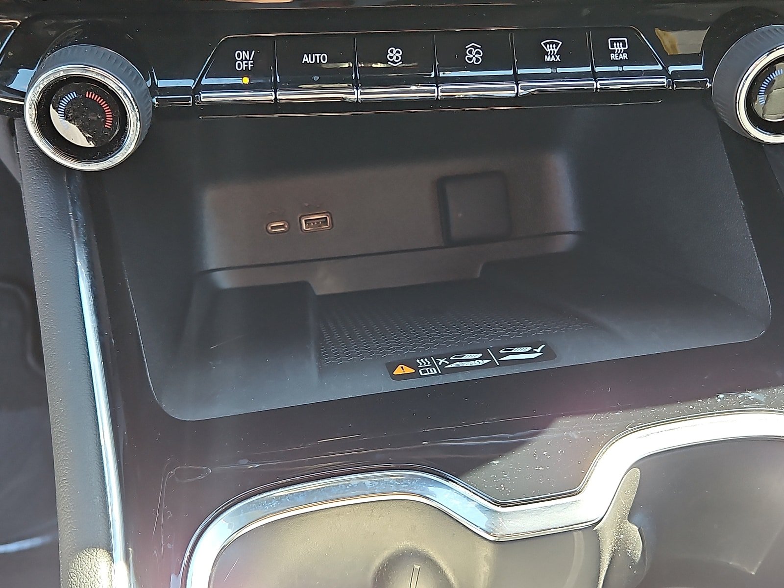 Used 2026 Chevrolet Traverse LT FWD image 23