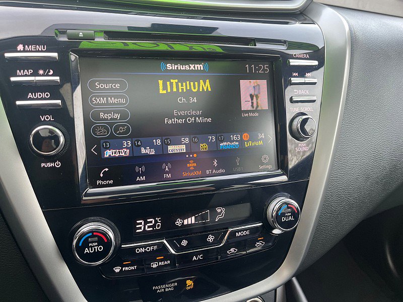 Used 2023 Nissan Murano SV image 43